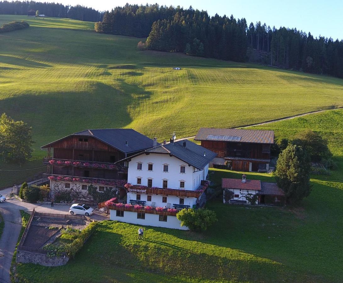 Hanslerhof Bed & Breakfast Braies  Exterior photo